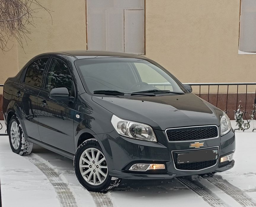 Nexia 3  mexanika 2019 moshina 100% toza kraska.