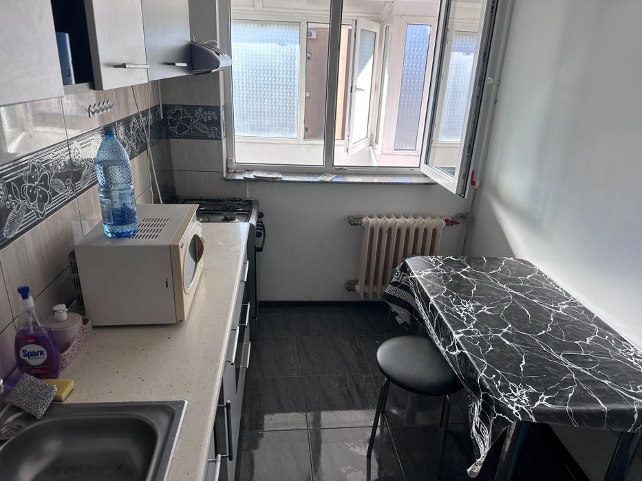 2 camere Metrou Gorjului iuliu maniu