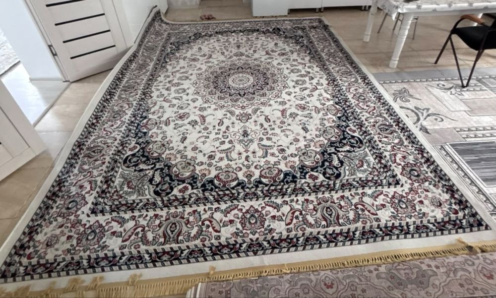 Срочно продам ковер