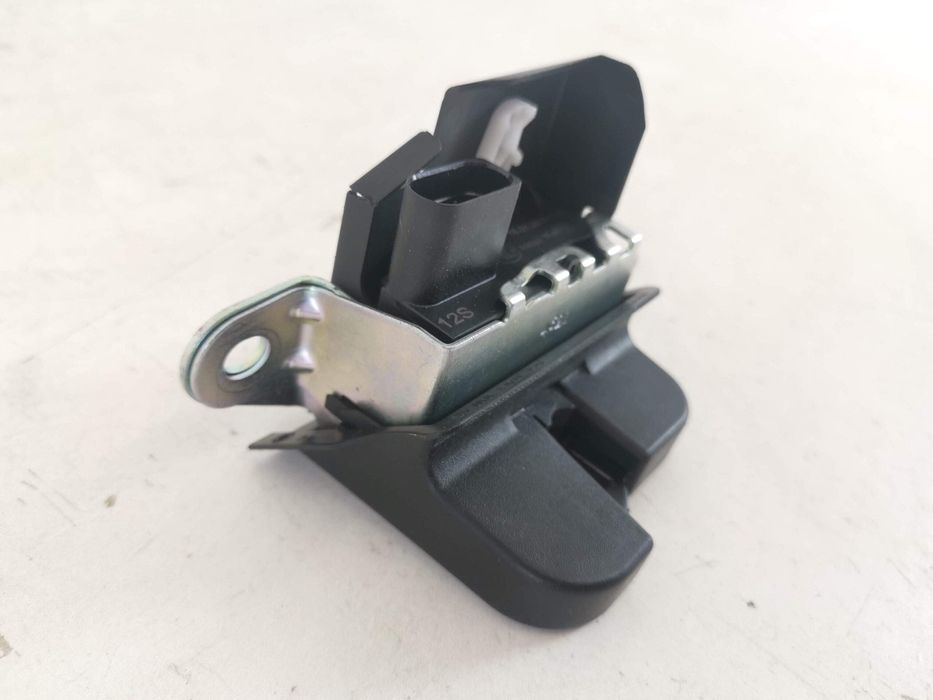 Дръжка багажник Волксваген / Volkswagen VW Polo 6 AW/BZ Оригинална В д