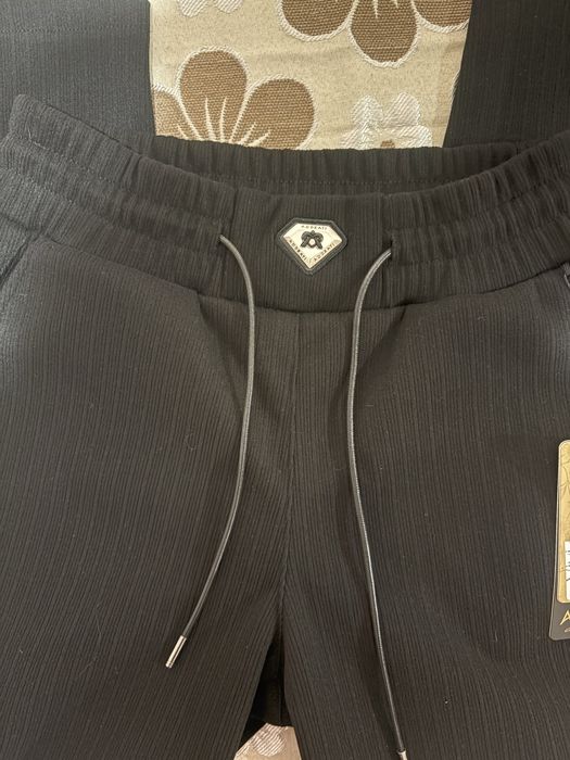 Женские новые брюки