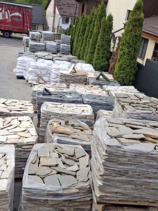 Vând piatra naturala asiguram montaj și transport