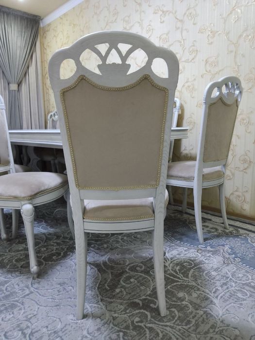 Комплект стол стул сотилади!