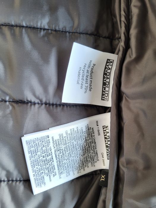 Geacă Napapijri,mărime XL, nouă, cu etichetă