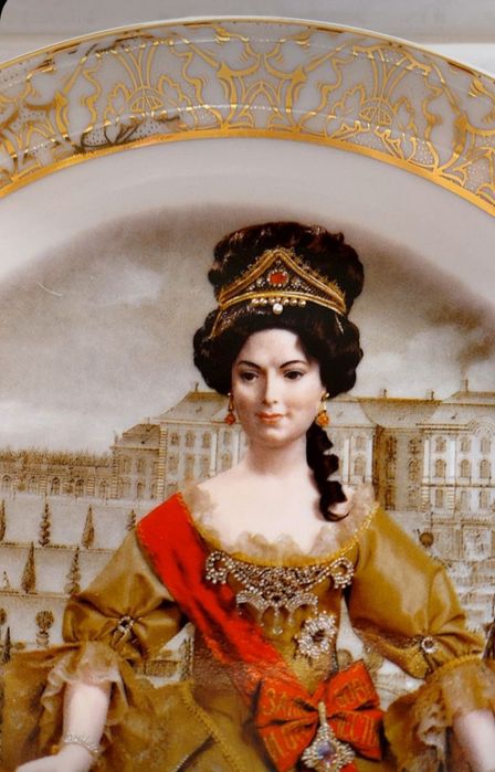 Тарелка фарфор настенная  чешского производства Leander.Чешский фарфор