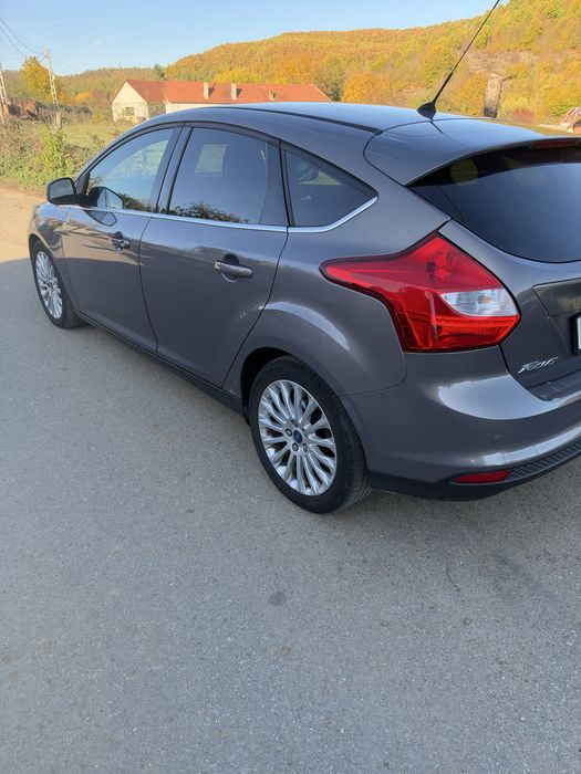 FORD Focus 2012 — imagine 3