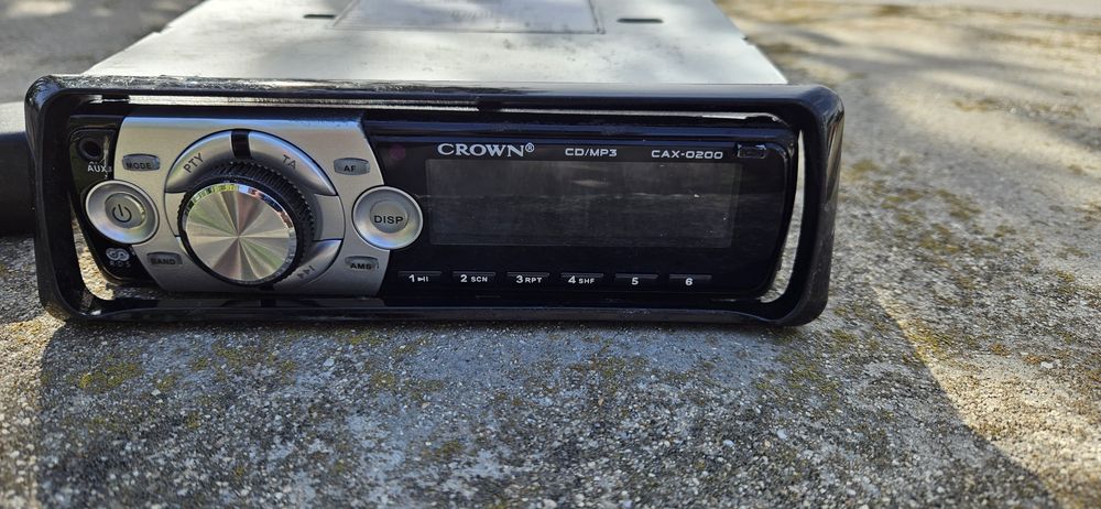 Радио CD за кола Crown