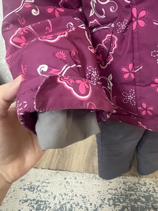 Зимний комбинезон для девочк.