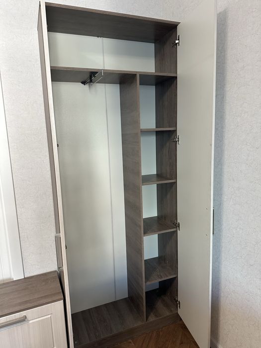 Продам шкаф и обувницу