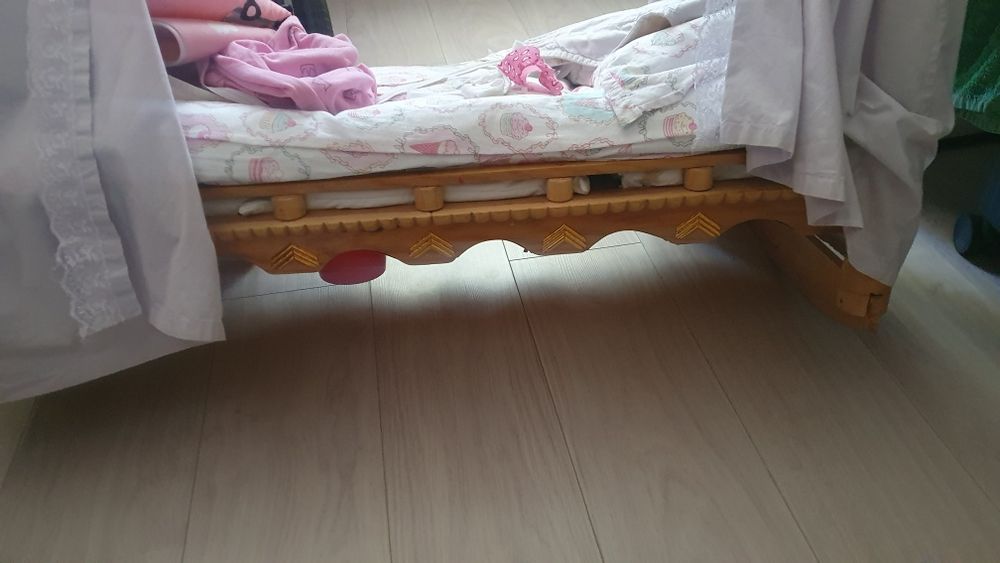 Бесик в отличном состоянии