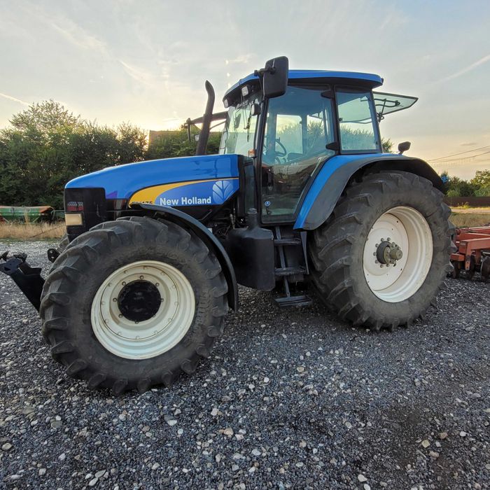 Tractor New Holland TM175