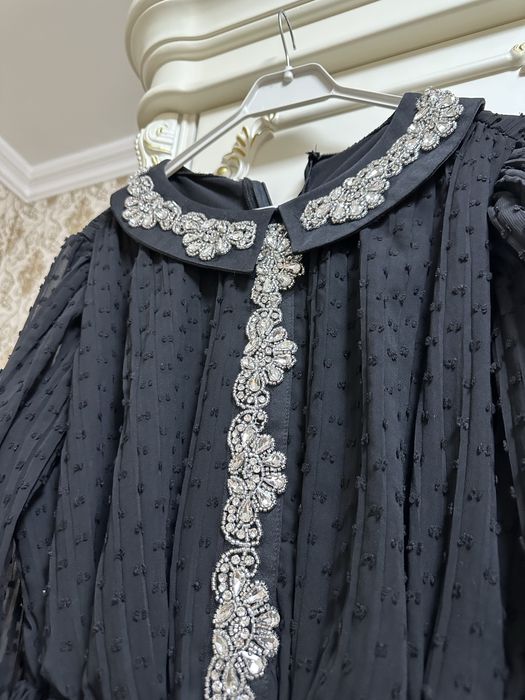 женская одежда платья черного цвета со стразами размер 52-54 очень кра