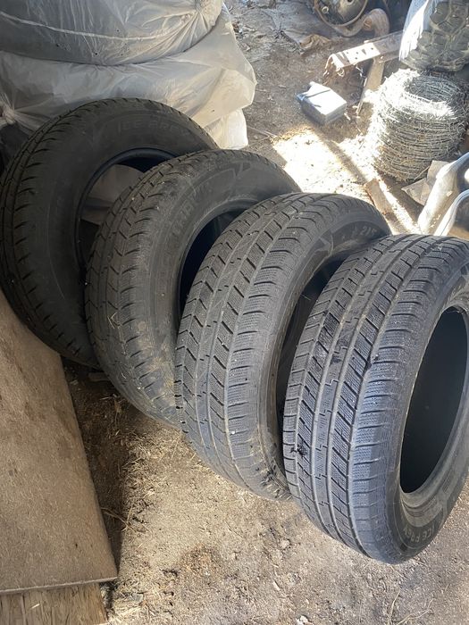 Шины зимные 215/65/R16