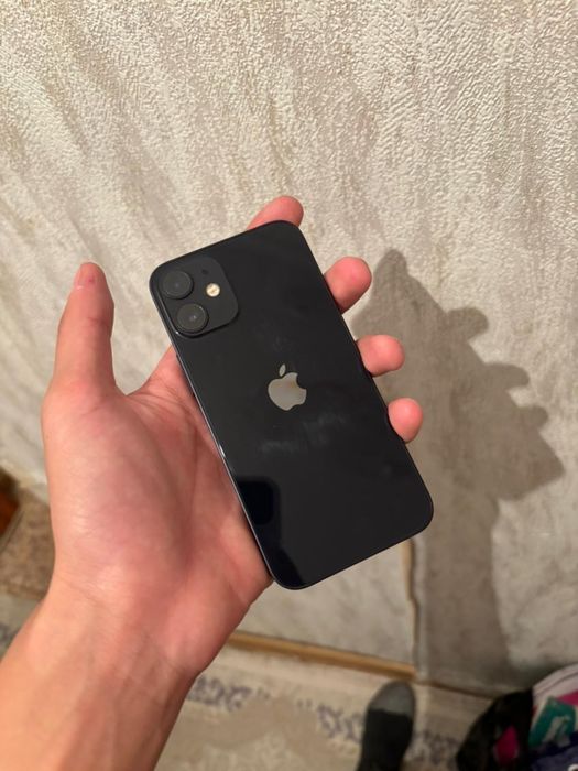 Продам айфон 12 мини