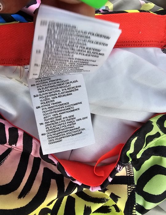 Reebok оригинален дамски клин М размер