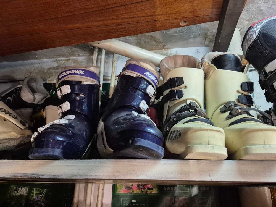 Ски оборудване на едро 25+ каски 100+ ски комплекта