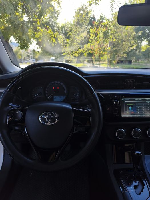 Toyota Corolla 1.8 mator. 2016 yaponka.