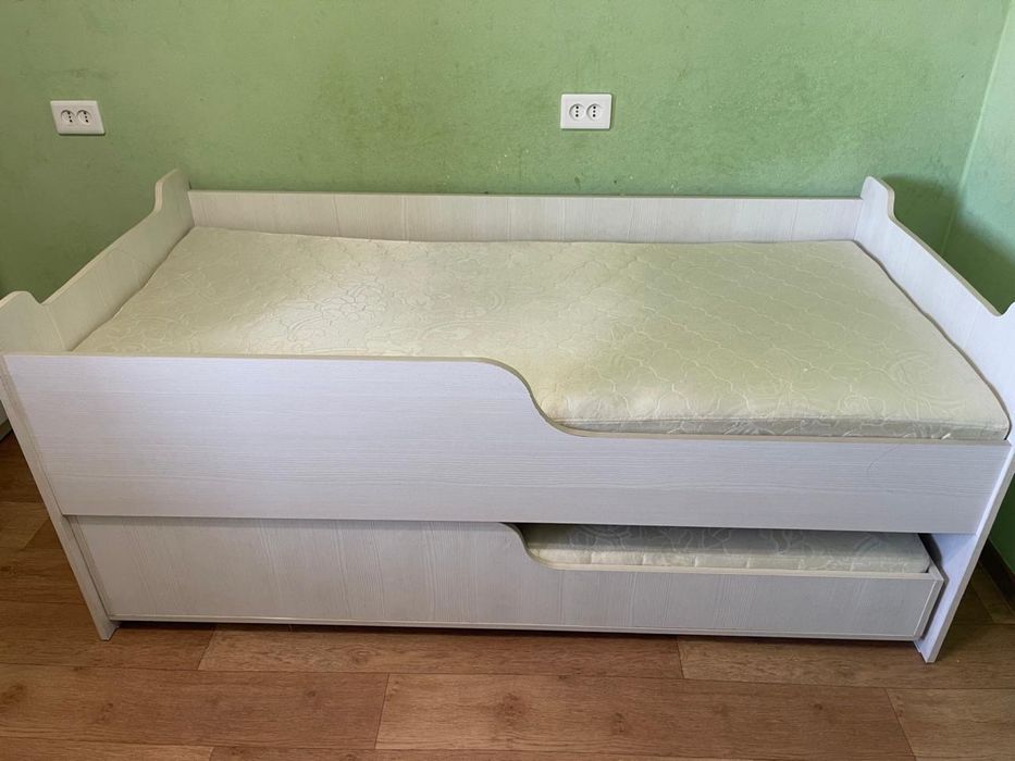 Продам кровать для детей и подростков