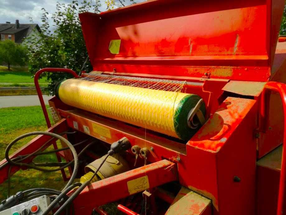 Presa balotiera Welger RP 12 an 2015 balot 120 x 120 Ata Plasa Tocator