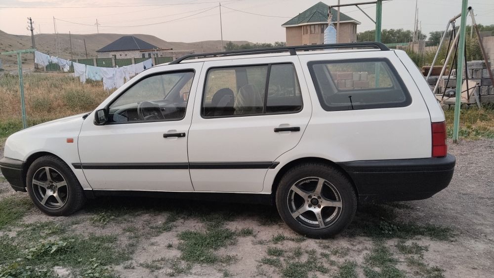 Срочно продается машина универсал гольф 3