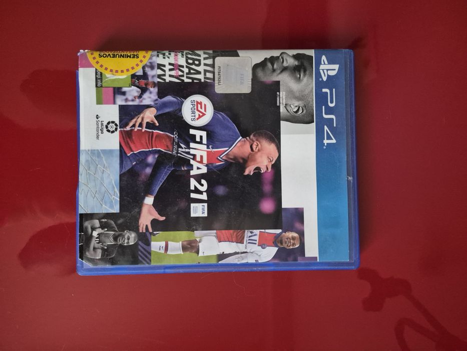 Vand Ps4 slime nou de un 1T