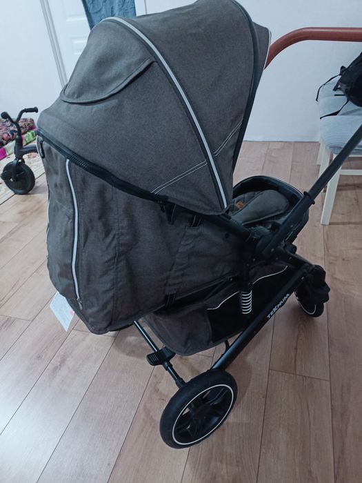 Продам детскую коляску