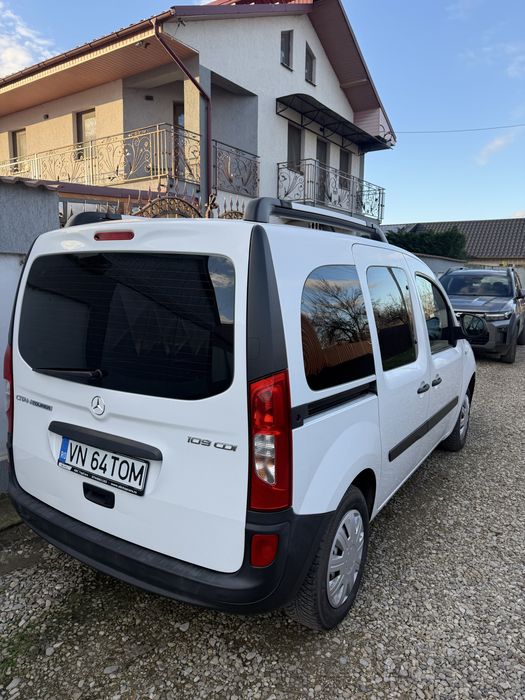 Mercedez citan  proprietar