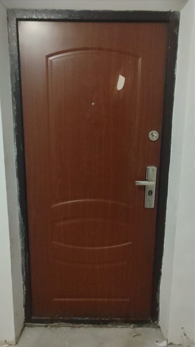 Дверь металлическая входная