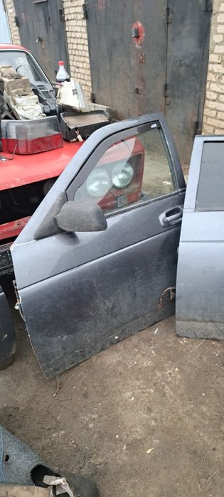 Продам двери ваз 2110