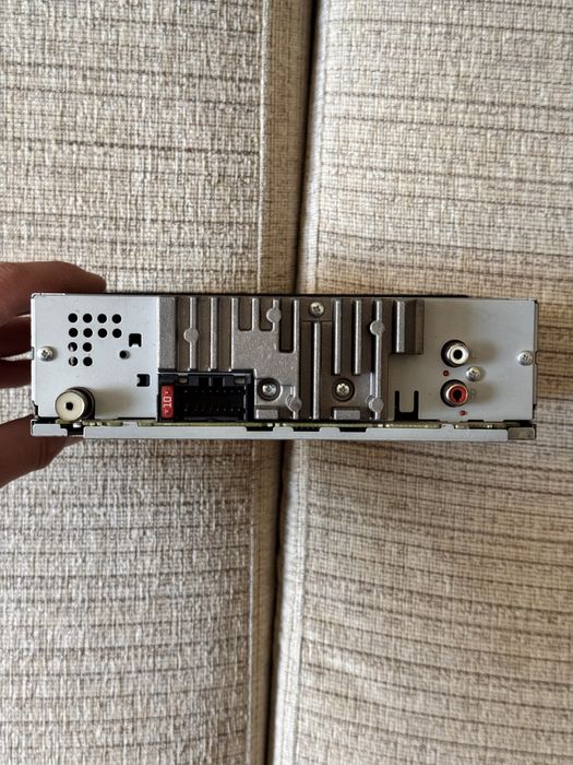 Авто плейър Pioneer MVH-150UB / AUX / USB / подарък крушки Н4