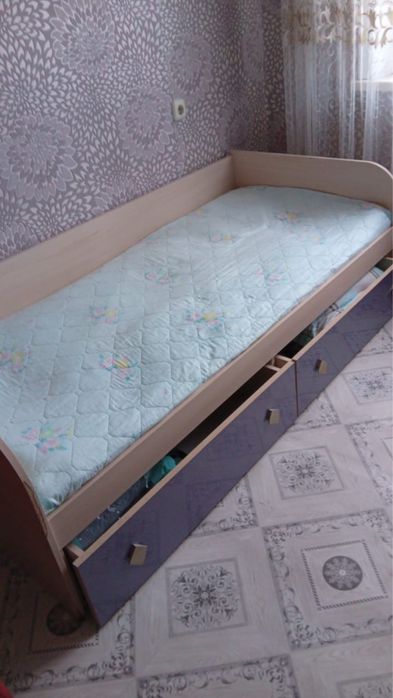 Продам детскии гарнитур