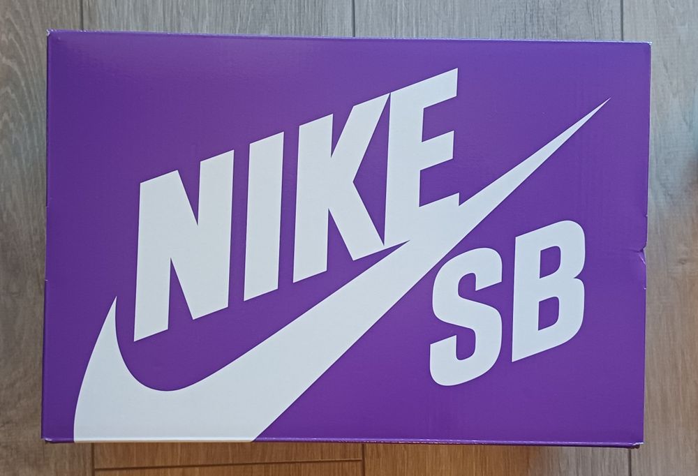 NIKE SB DUNK LOW PRO PRM -оригинални мъжки маратонки
Нови,с кутията +