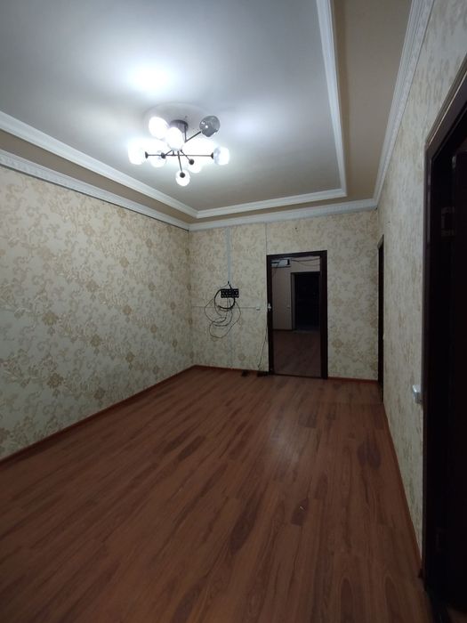 Чиланзар20 ор магазин AYGEN 30м² подвал в доль дороги 3ком 35м²подвал