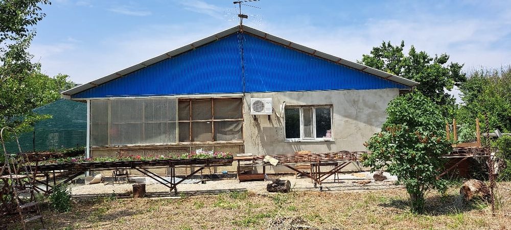 Продаётся дачный участок