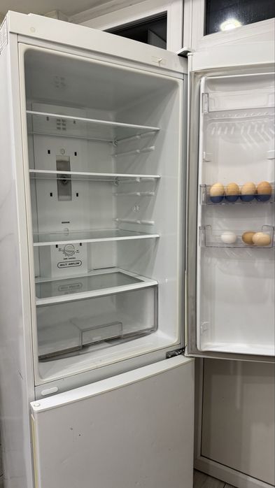 Продам холодильник