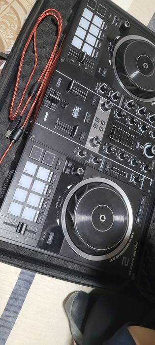 Controler DJ Hercules 500 + geantă UDG