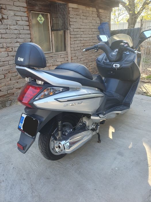 Scooter SYM GTS 125