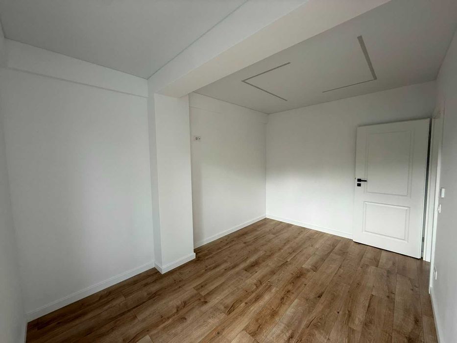 Vând 2 apartamente 2 camere / intabulate / parcare inclusă / etaj 1 / Rediu / Iasi