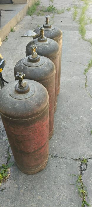 Газ баллон 4 штук