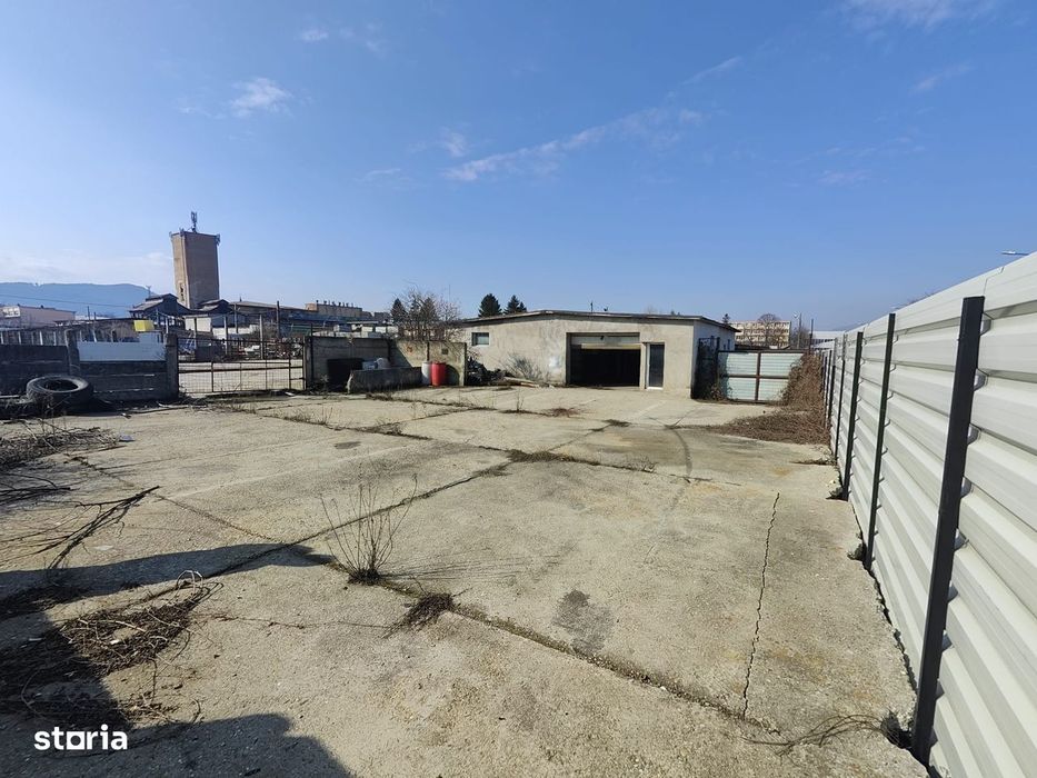 Inchiriere platforma betonata, 2000 mp + cladire 130mp