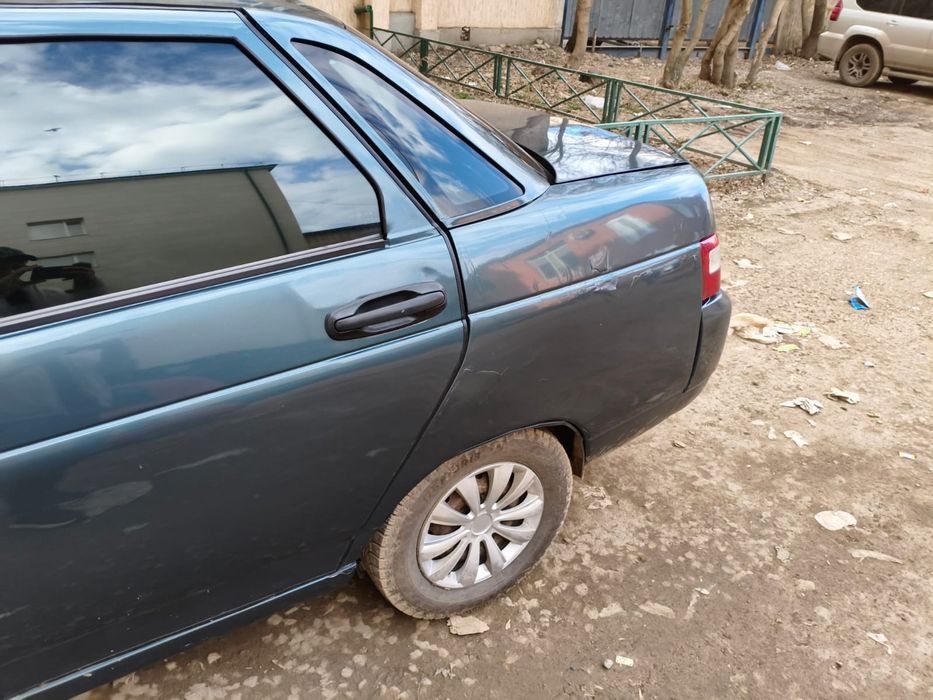 Продам автомобиль 2110