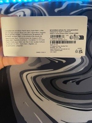 Vand Airpods Pro 2 cu Noise Cancelling Noi