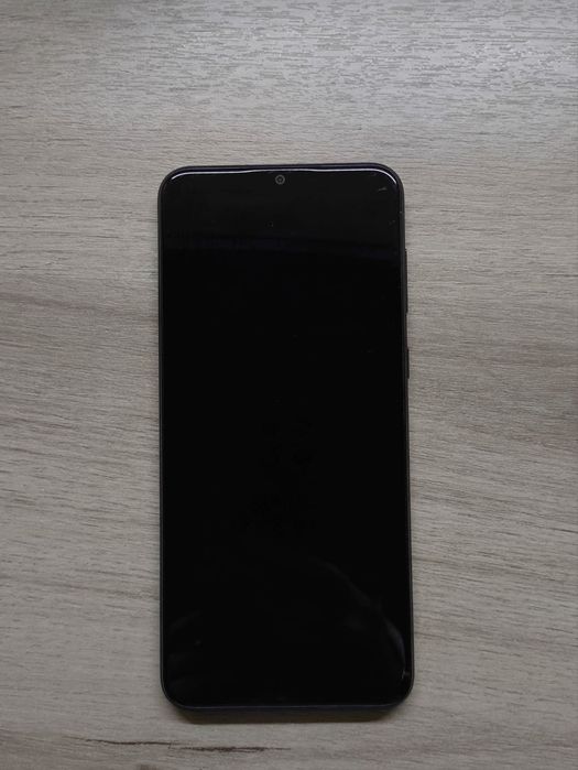 Продаю Samsung Galaxy A03 Core 2/32 + microSD 8 ГБ.