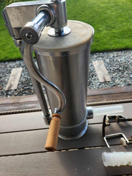 Cârnați inox Micul Fermier