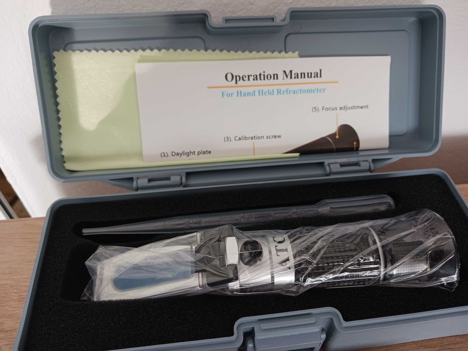 Рефрактометър за захарност, BRIX 0-90%, ATC 0°C - 40°C