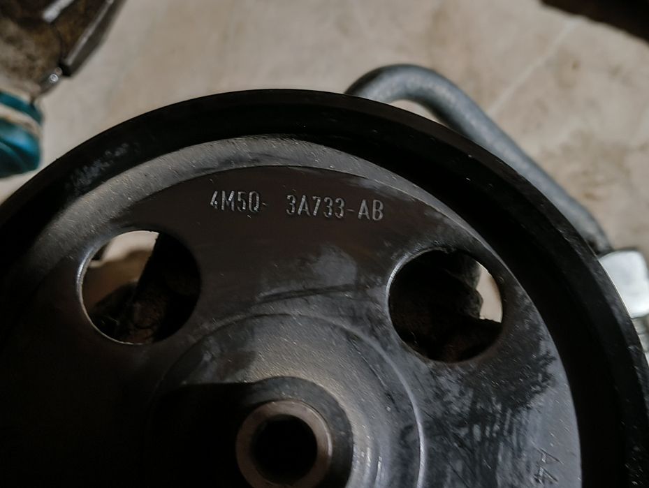 Продам гур насос форд фокус