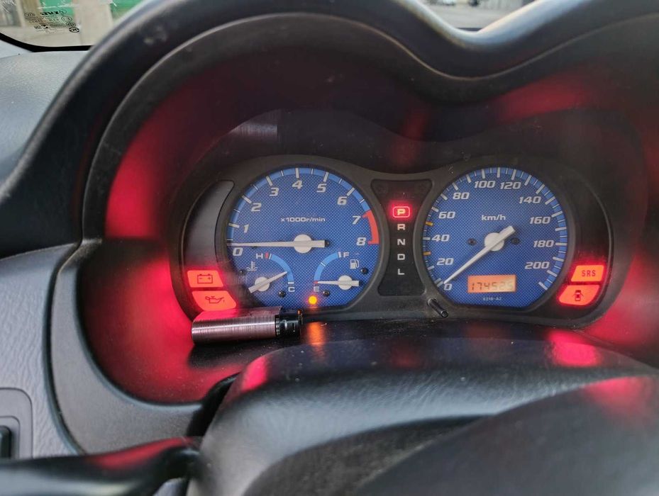 Продавам Honda HR-V
