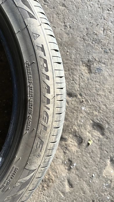 Продам резину Triangle 235/45/19