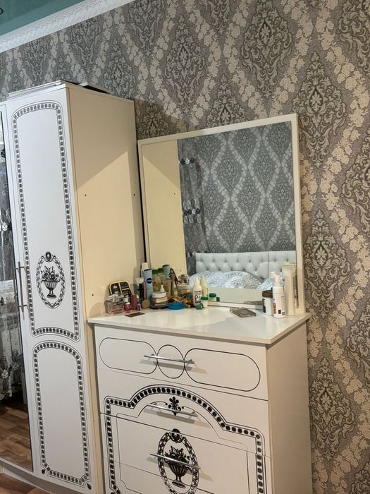 Спальный гарнитур