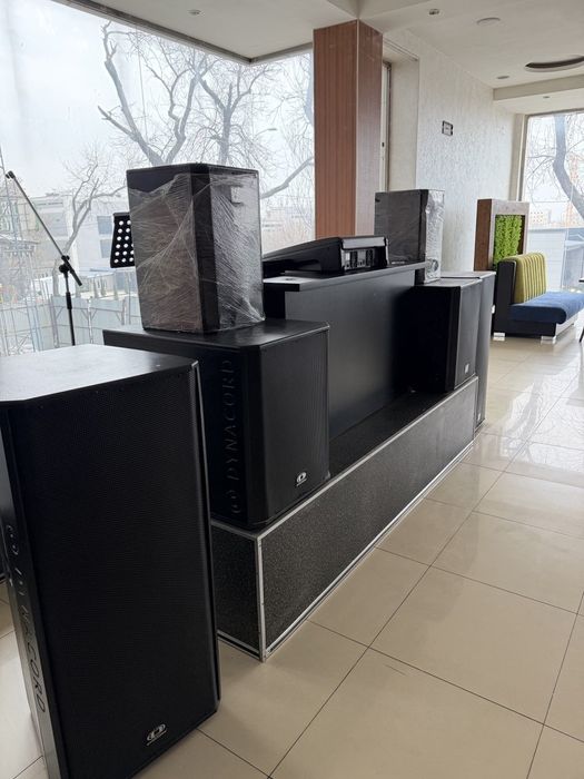 Срочна фирминий камплект йенги калонка ва усилител сотилади жуда зор